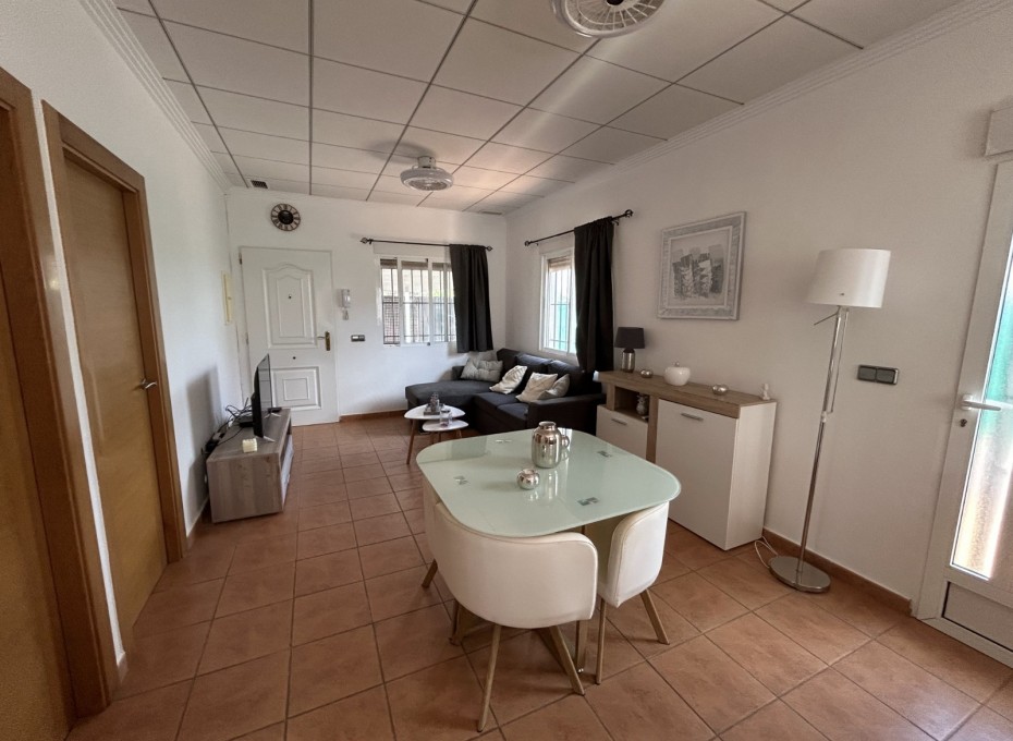 Reventa - Independent villa -
LOS URRUTIAS