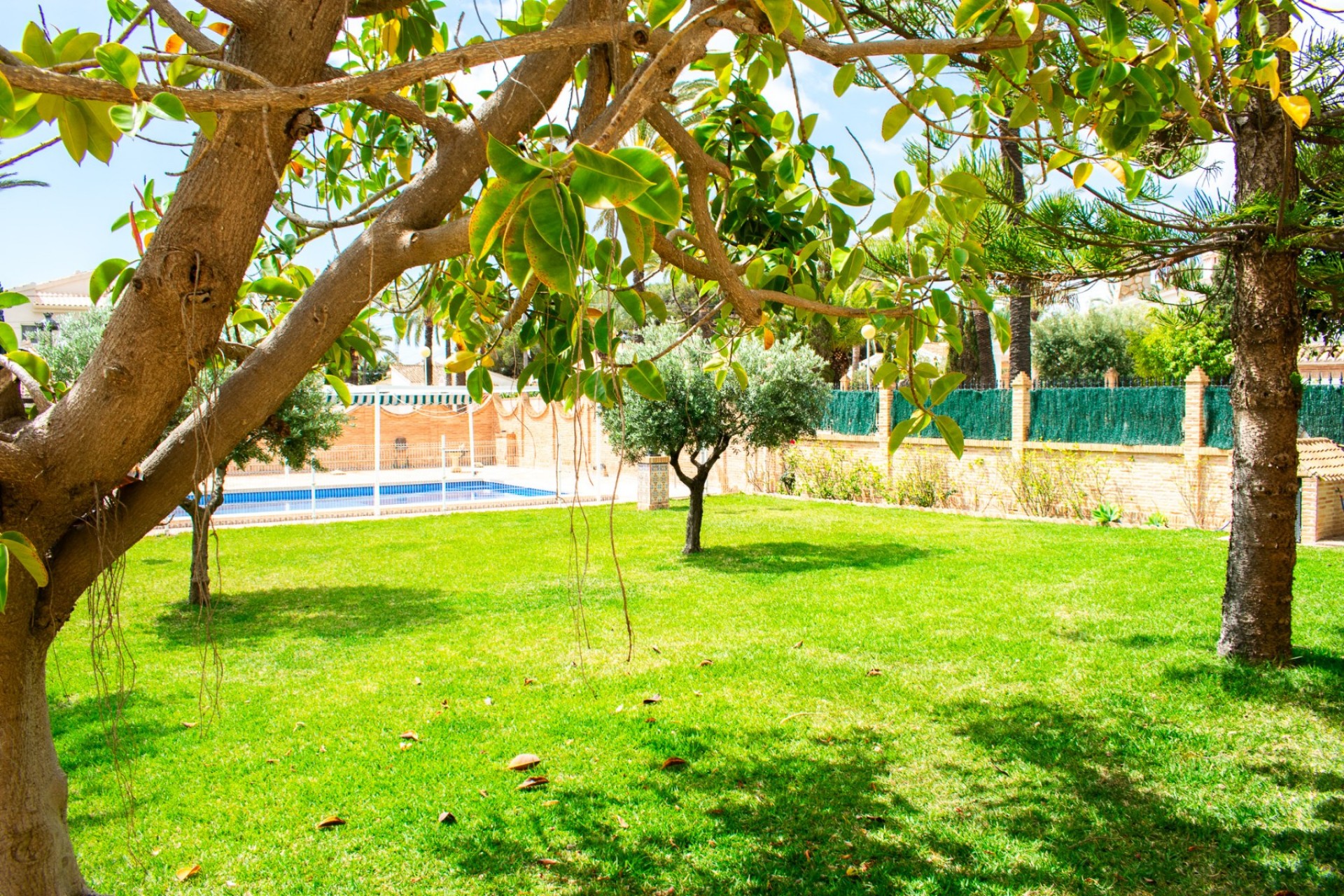 Reventa - Independent villa -
Orihuela Costa - MUY CERCA DE LA PLAYA