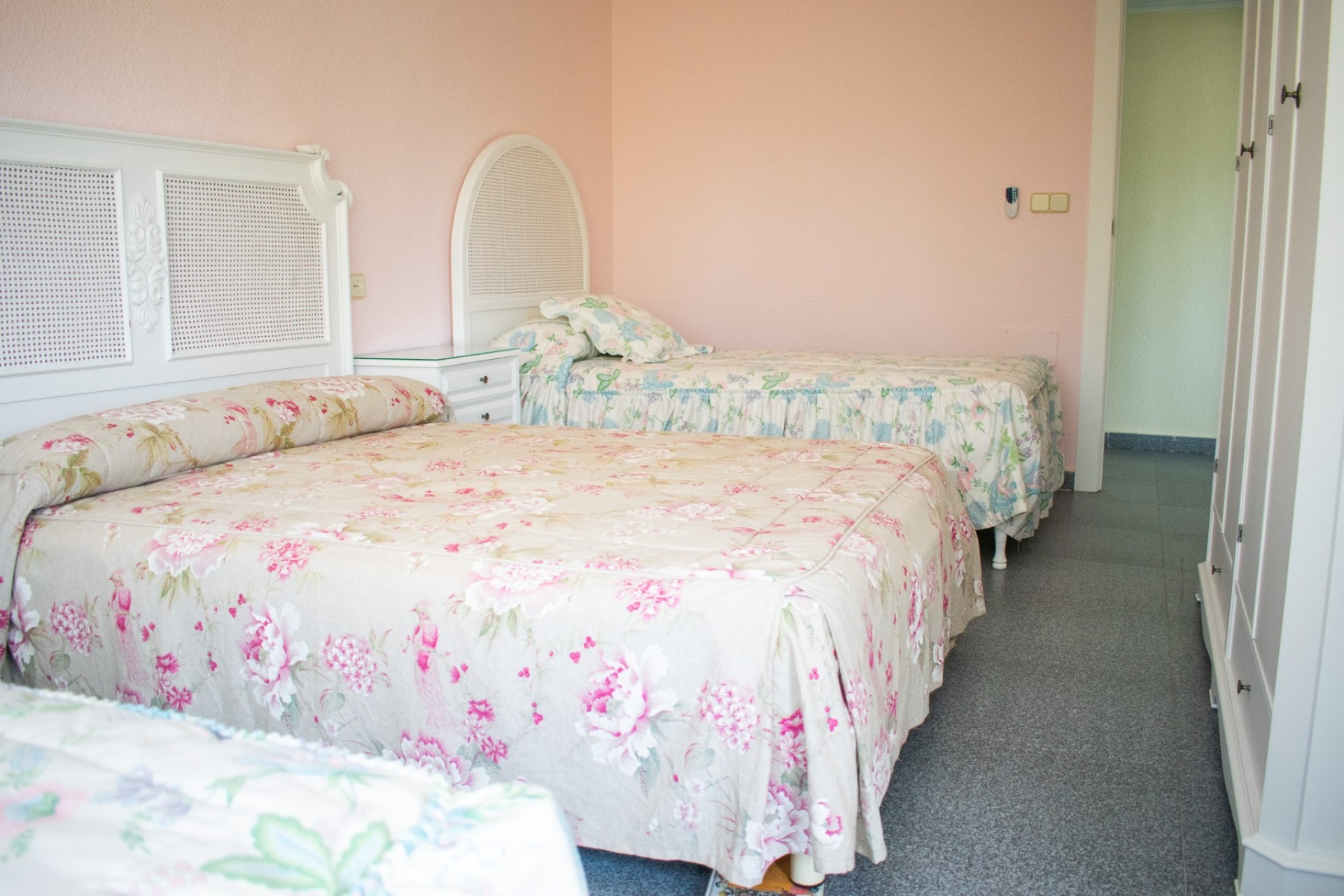 Reventa - Independent villa -
Orihuela Costa - MUY CERCA DE LA PLAYA
