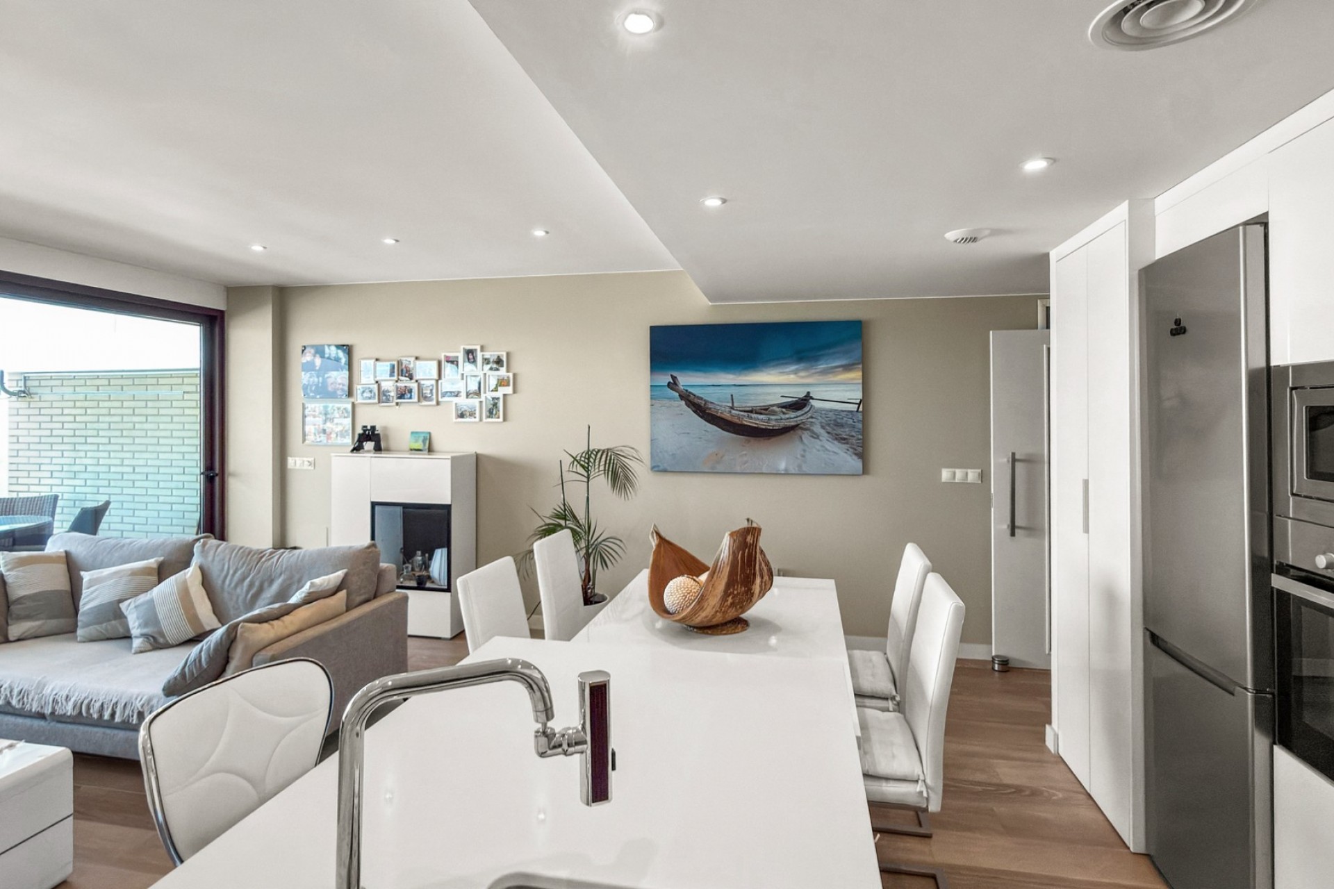 Reventa - Piso -
Cartagena - Playa Honda-Playa Paraíso