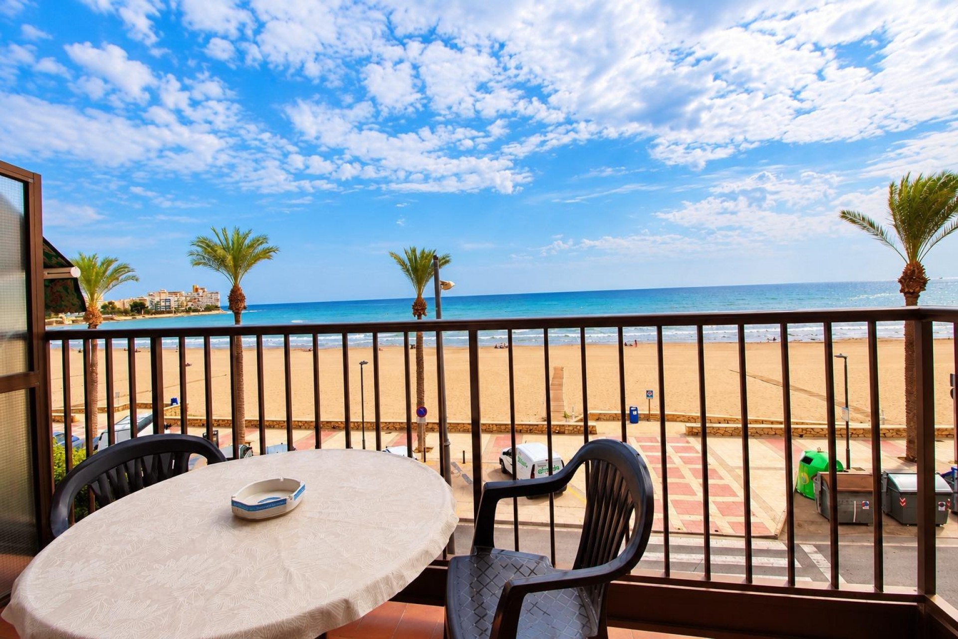 Reventa - Piso -
El Campello - Playa Muchavista