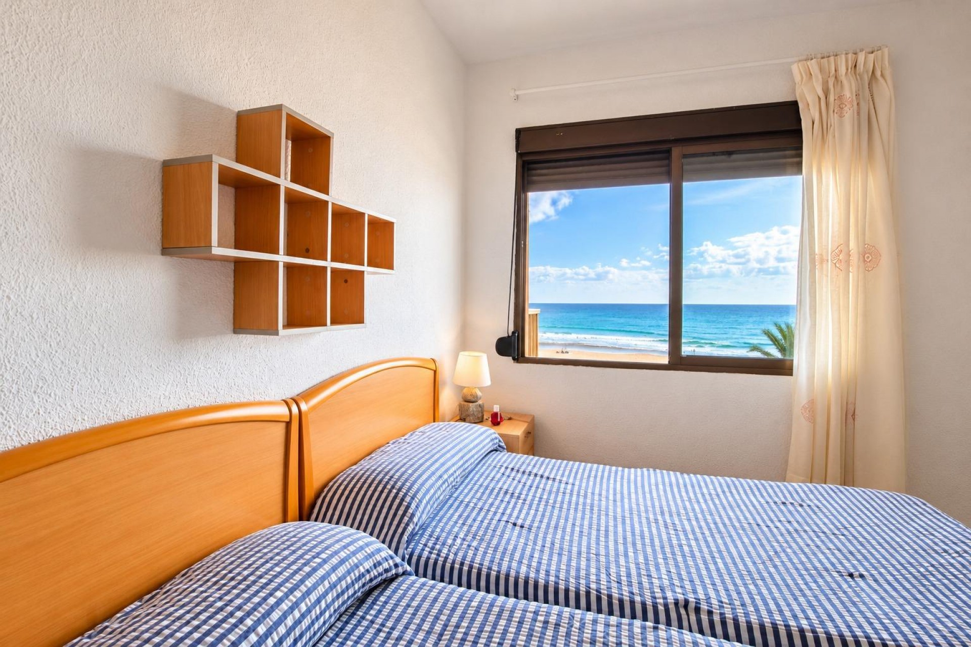 Reventa - Piso -
El Campello - Playa Muchavista