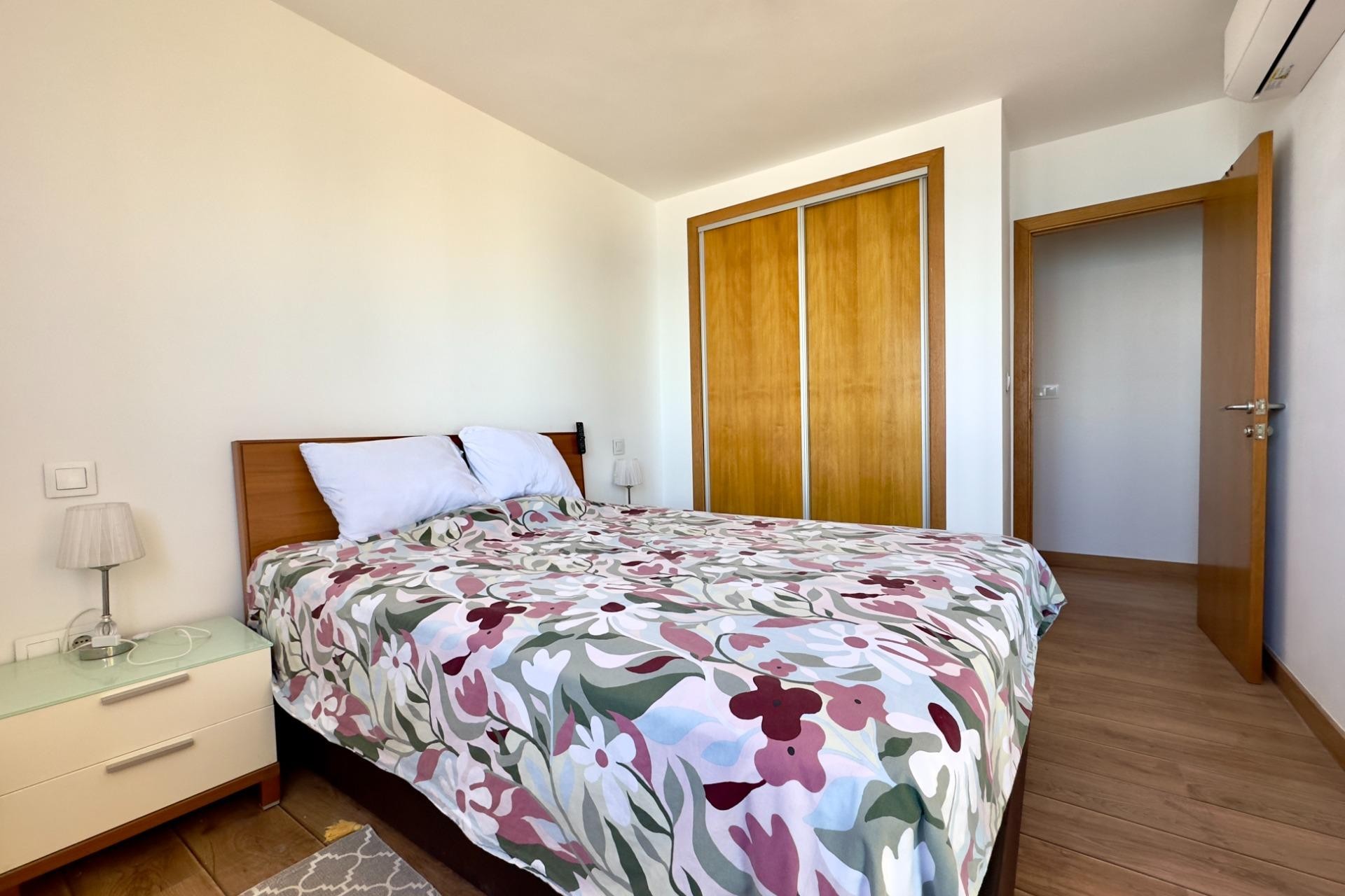 Reventa - Piso -
La Manga del Mar Menor - Playa del Esparto-Veneziola