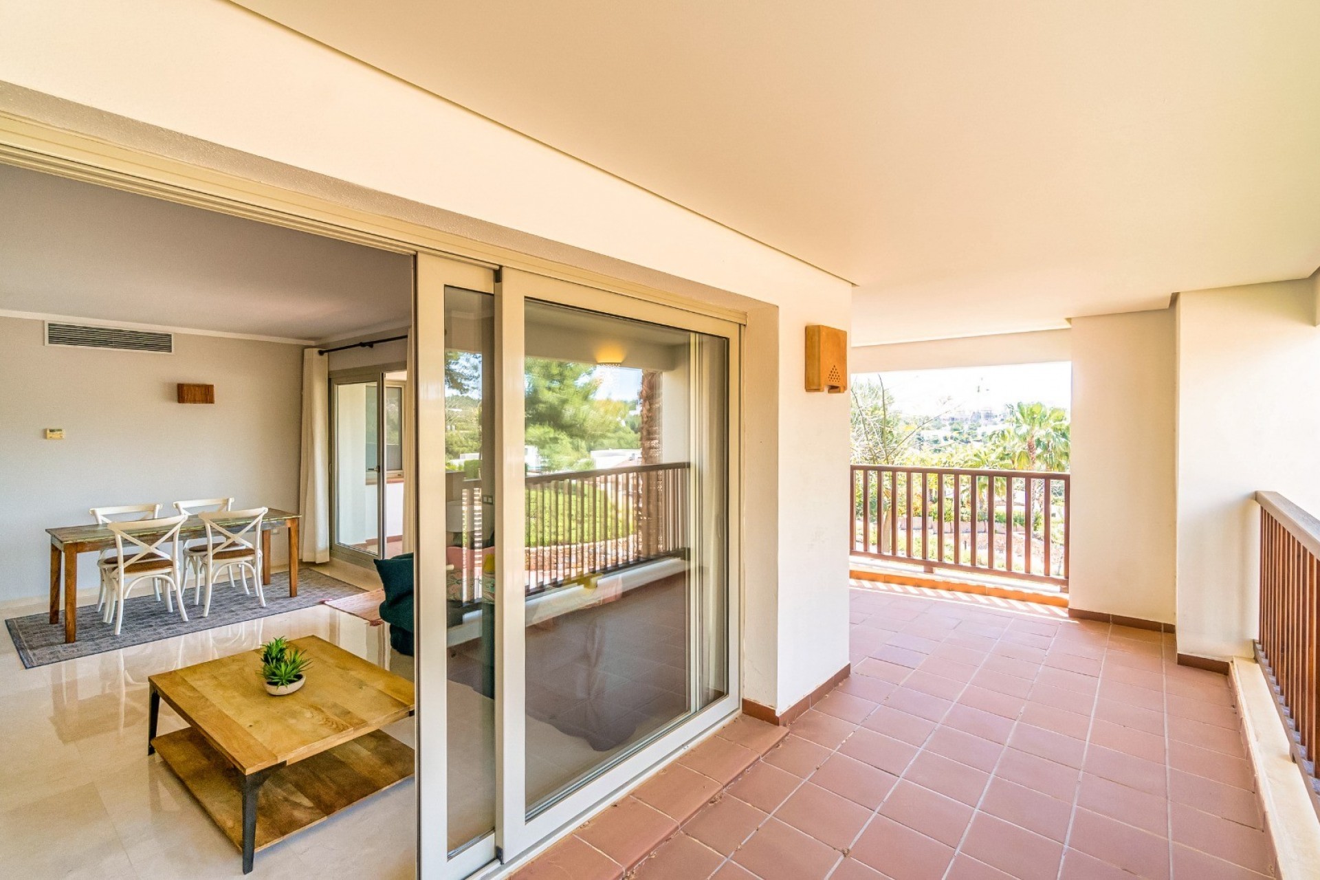 Reventa - Piso -
Las Colinas Golf Resort