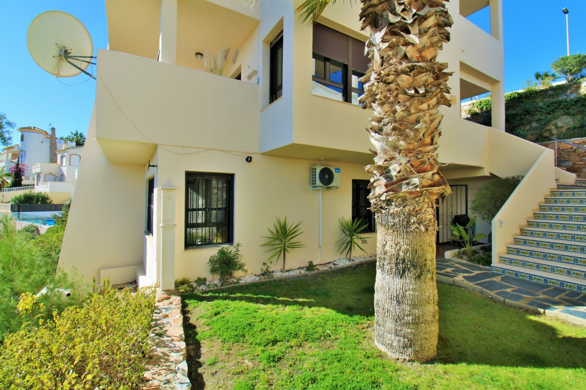 Reventa - Piso -
Las Ramblas