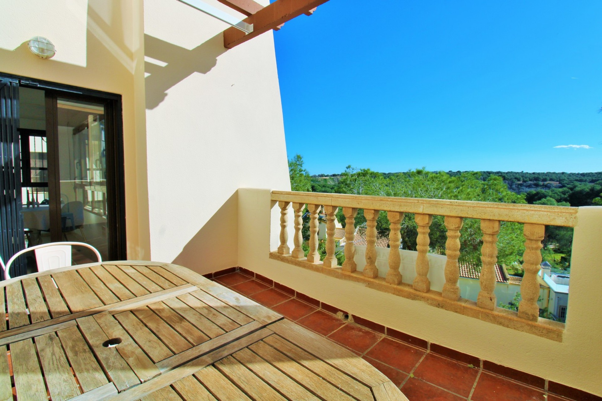 Reventa - Piso -
Las Ramblas