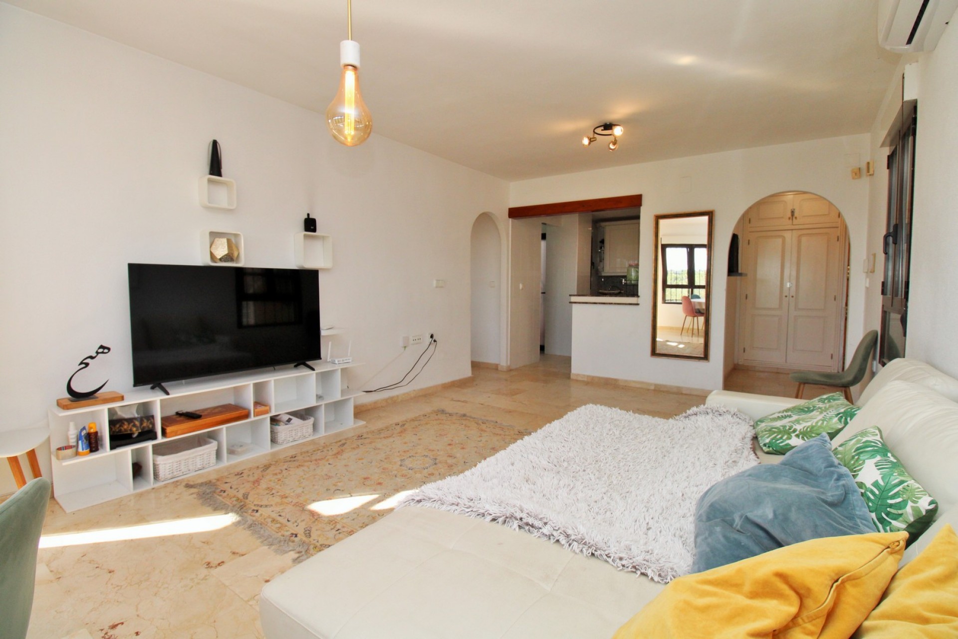 Reventa - Piso -
Las Ramblas