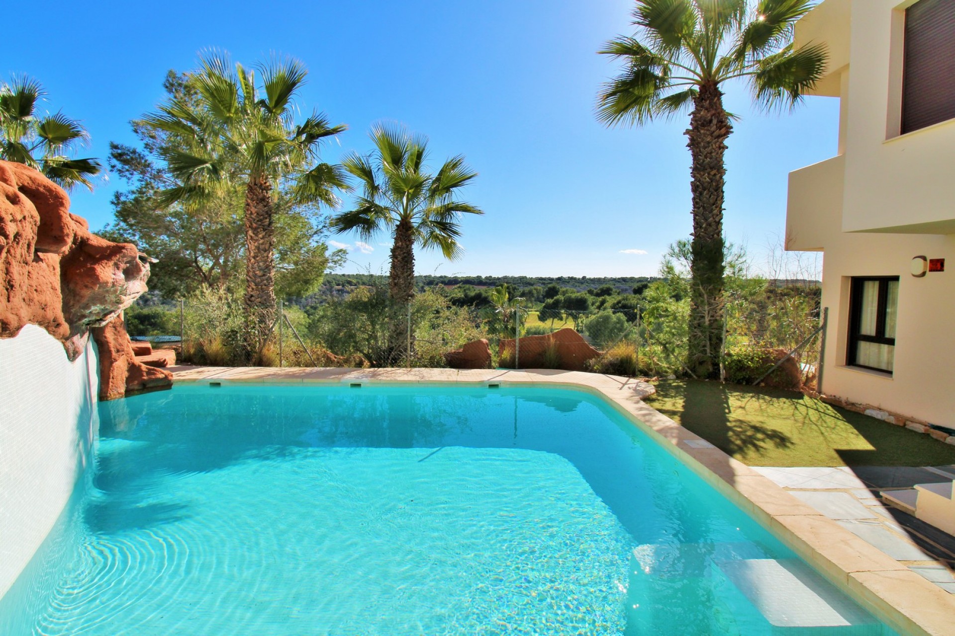 Reventa - Piso -
Las Ramblas