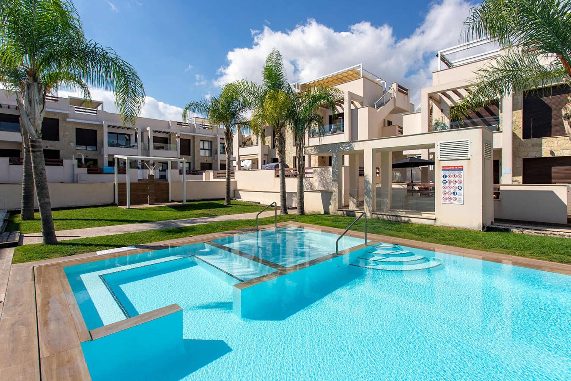 Reventa - Piso -
Los Balcones - Torrevieja