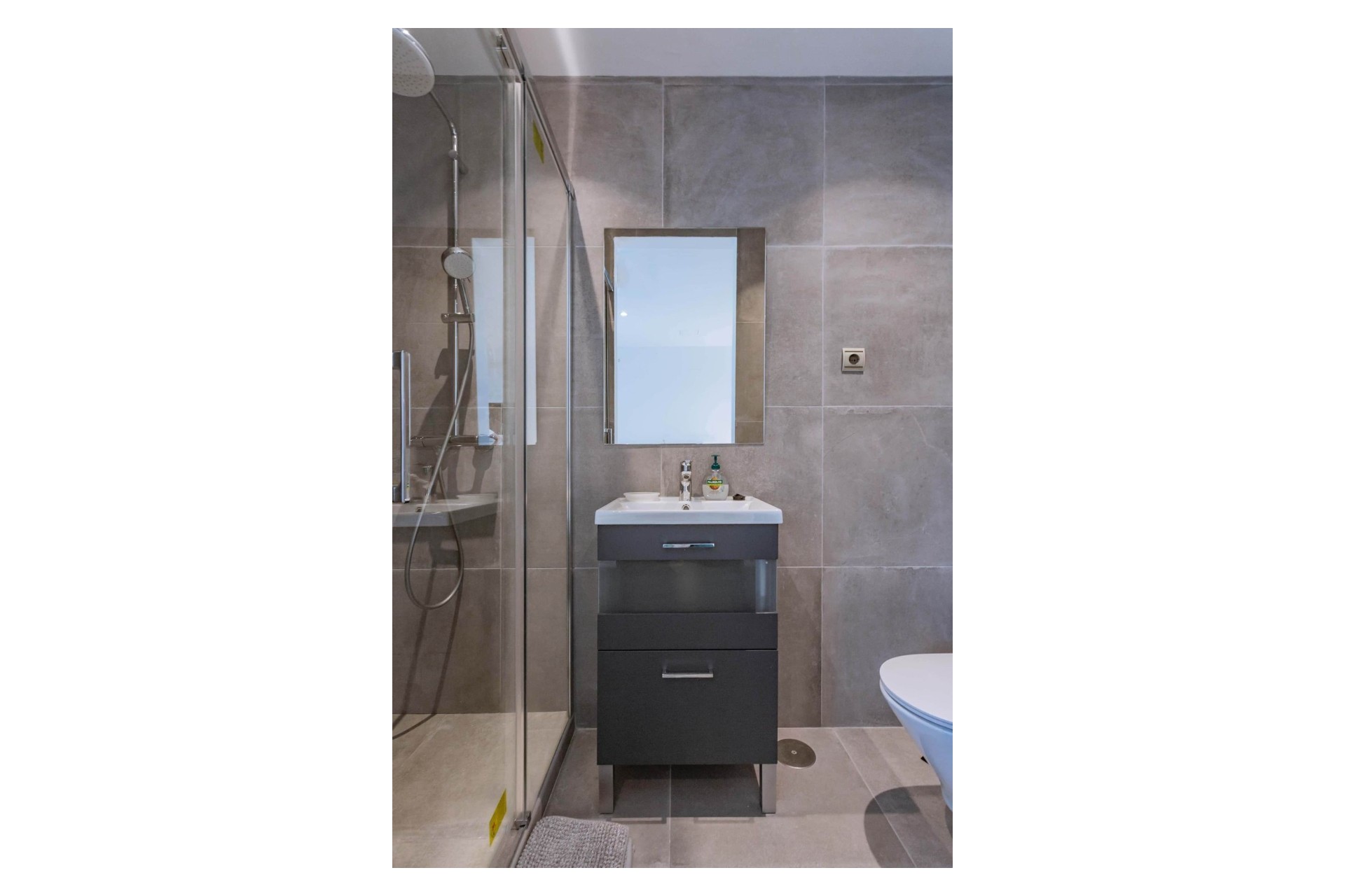 Reventa - Piso -
Marbella - Los Monteros