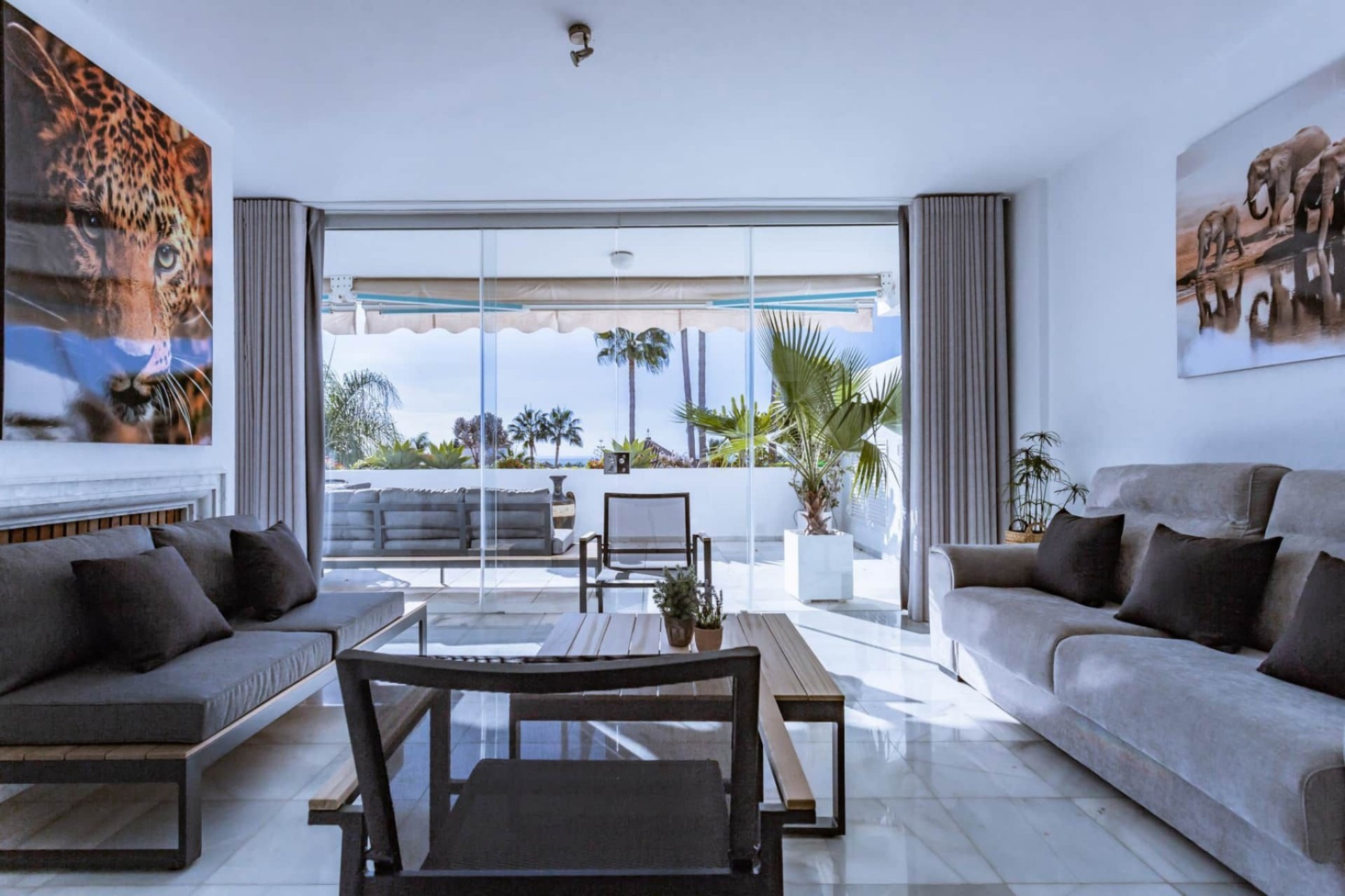 Reventa - Piso -
Marbella - Los Monteros