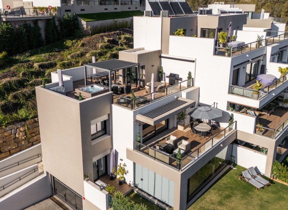 Reventa - Piso -
Marbella - Nueva Andalucía