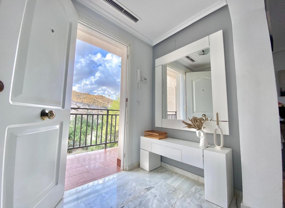 Reventa - Piso -
Muchamiel - Club De Golf Bonalba