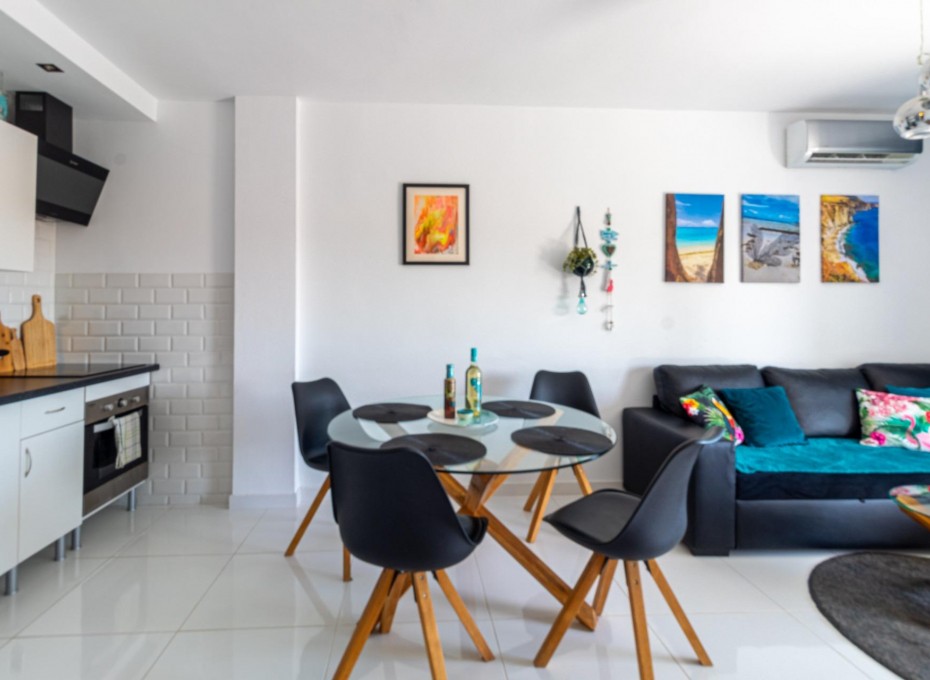 Reventa - Piso -
Orihuela Costa - La Regia