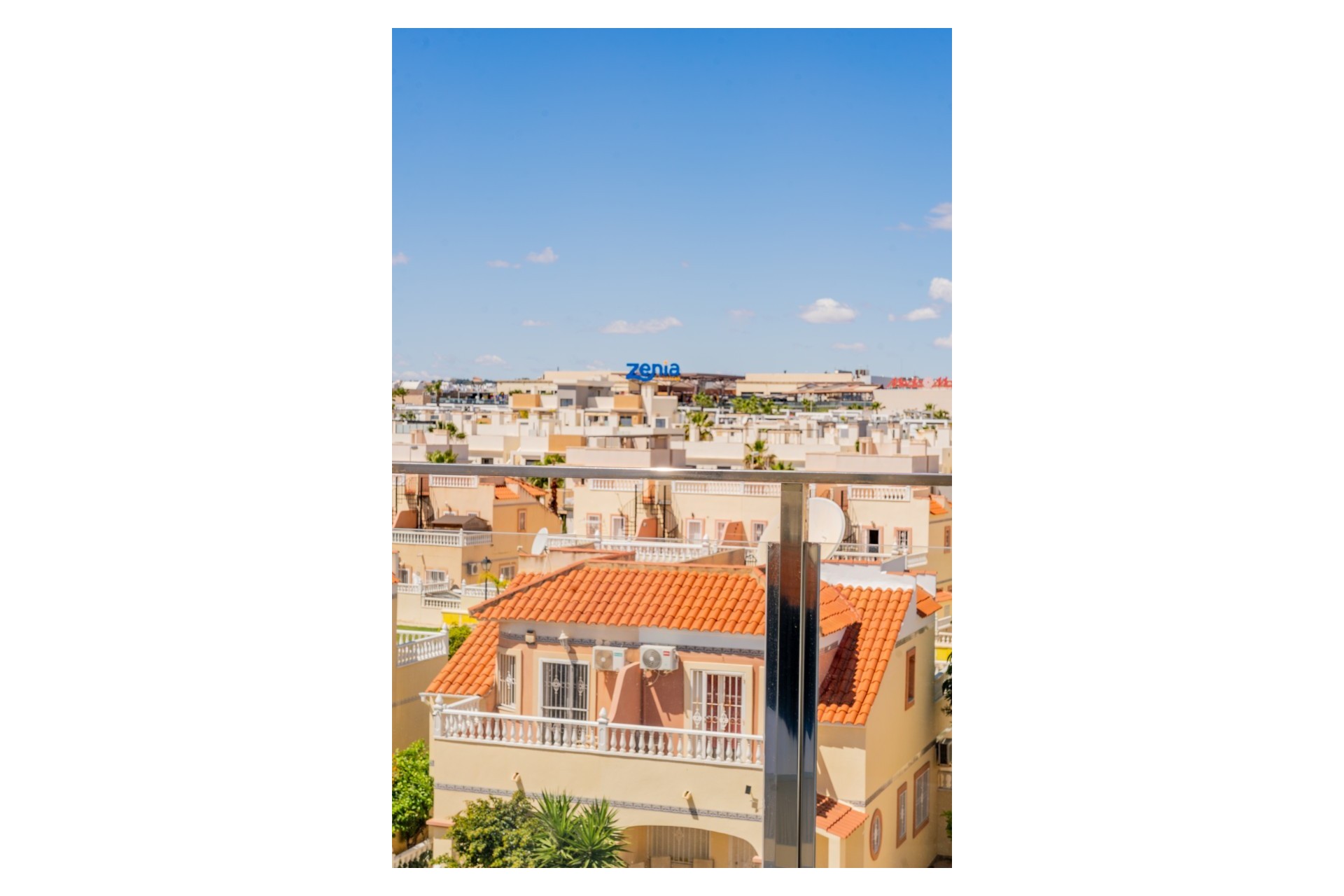 Reventa - Piso -
Orihuela Costa - La Zenia