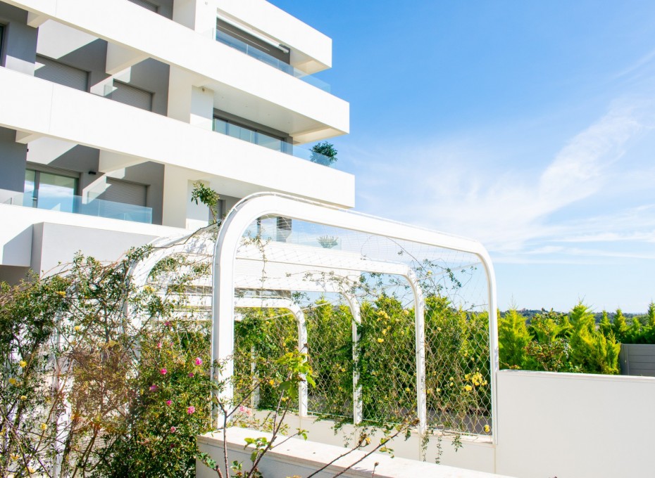 Reventa - Piso -
Orihuela Costa - Las Colinas golf