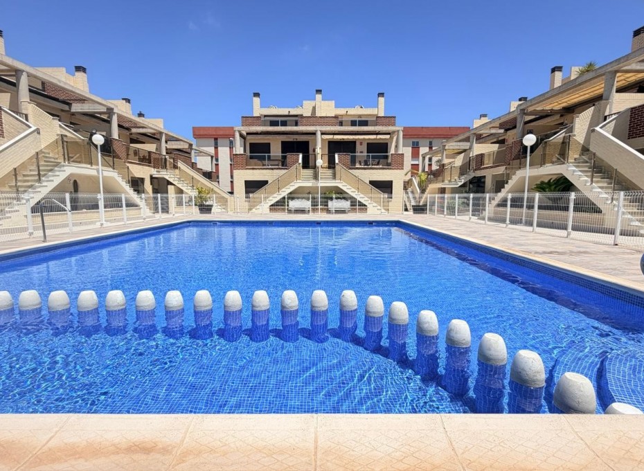 Reventa - Piso -
Orihuela Costa - Lomas De Cabo Roig