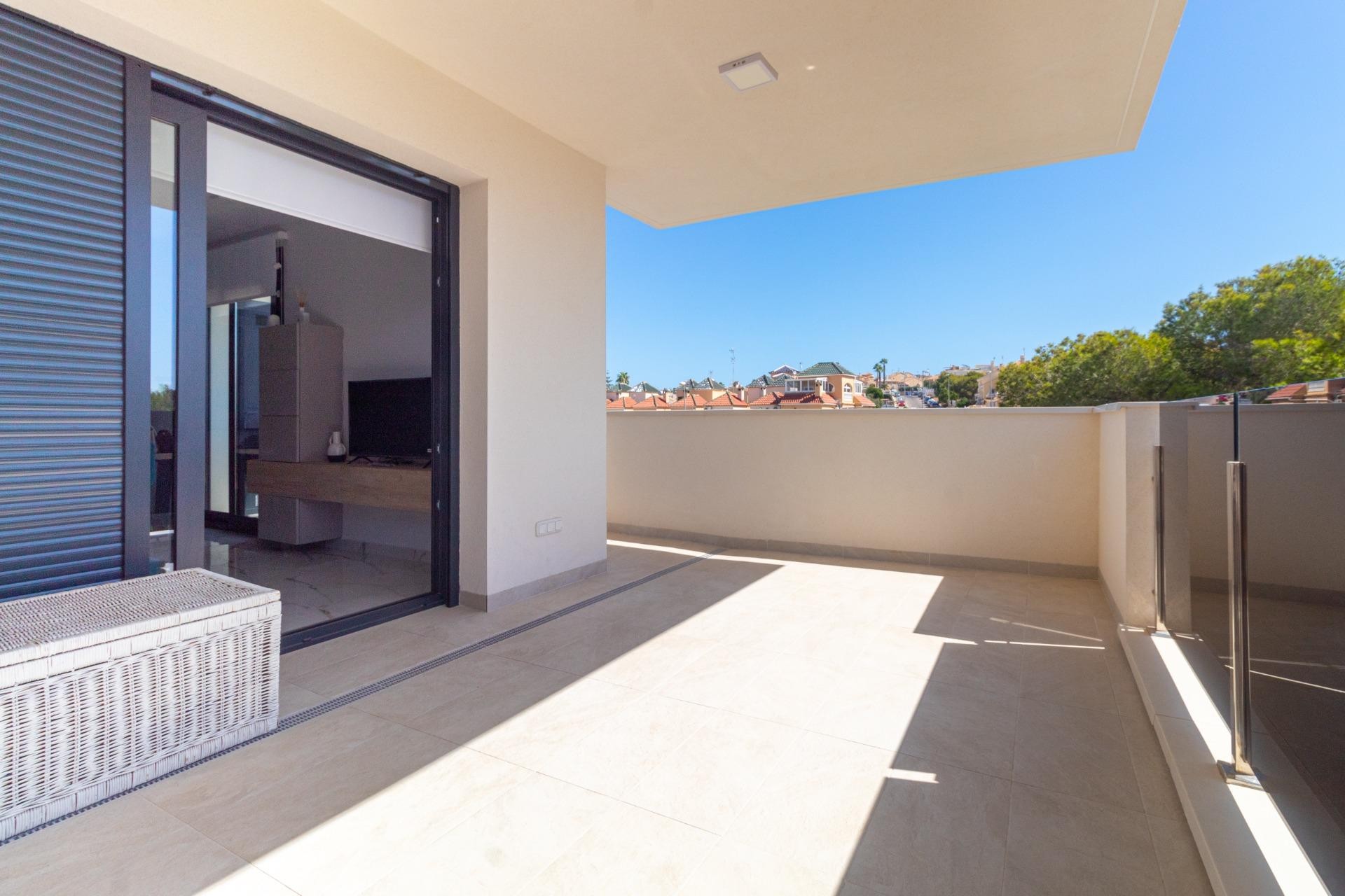 Reventa - Piso -
Orihuela Costa - Los Almendros-La Florida