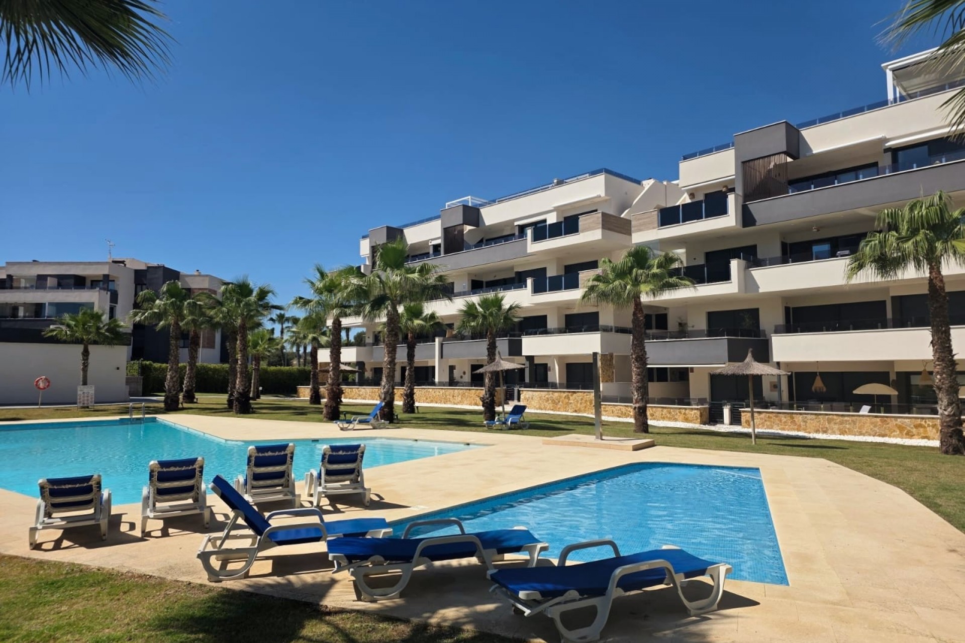 Reventa - Piso -
Orihuela Costa - Los Altos