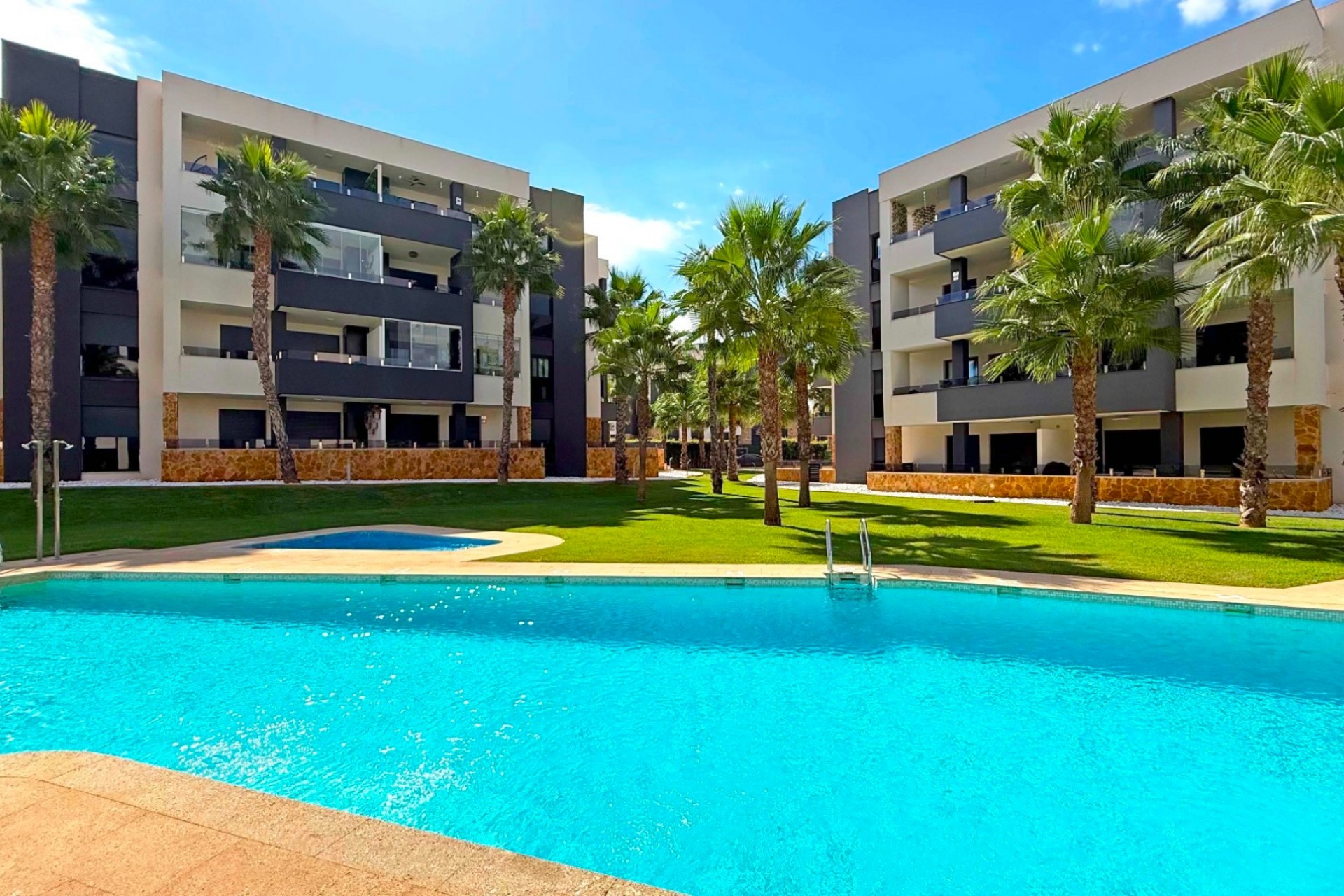 Reventa - Piso -
Orihuela Costa - Los Altos