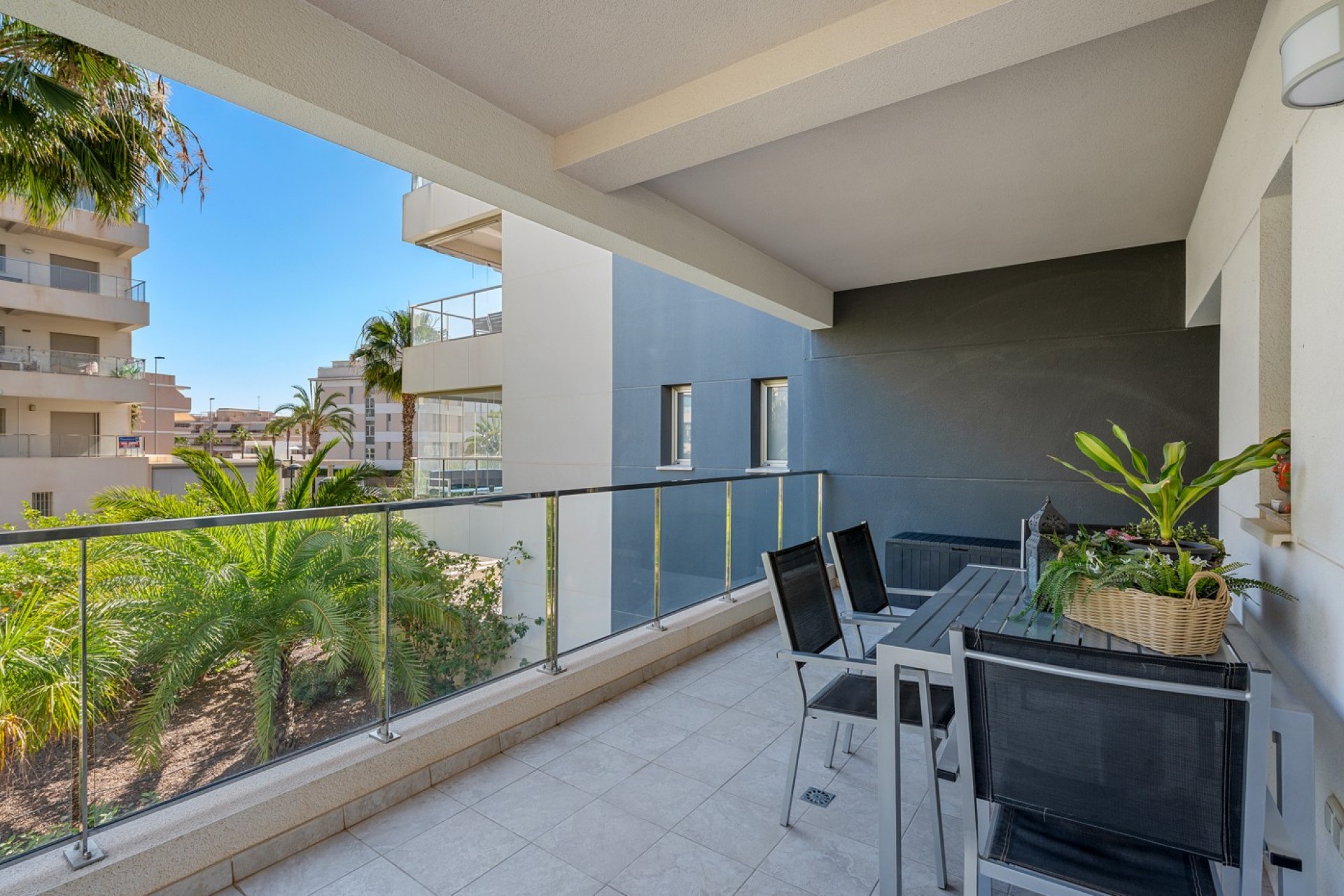 Reventa - Piso -
Orihuela Costa - Los Dolses
