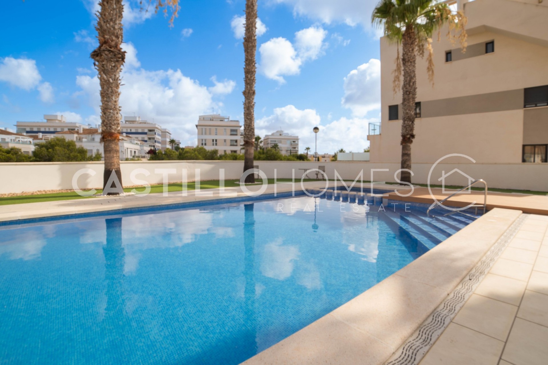 Reventa - Piso -
Orihuela Costa - Los Dolses