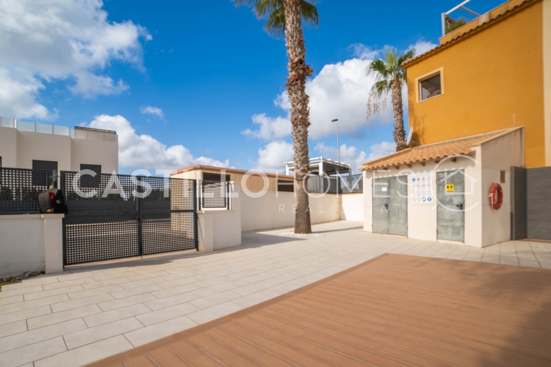 Reventa - Piso -
Orihuela Costa - Los Dolses