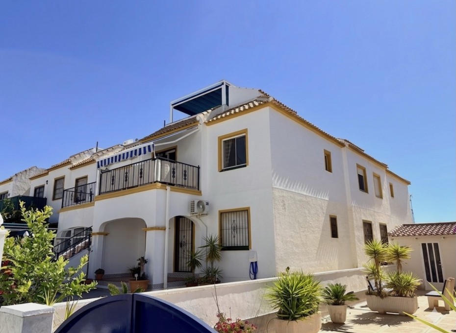 Reventa - Piso -
Orihuela Costa - Playa Flamenca