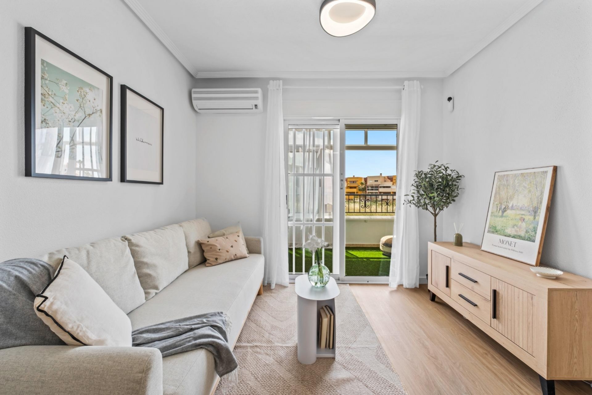 Reventa - Piso -
Orihuela Costa - Playa Flamenca