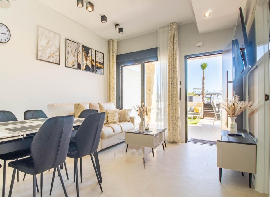 Reventa - Piso -
Orihuela Costa - Punta Prima