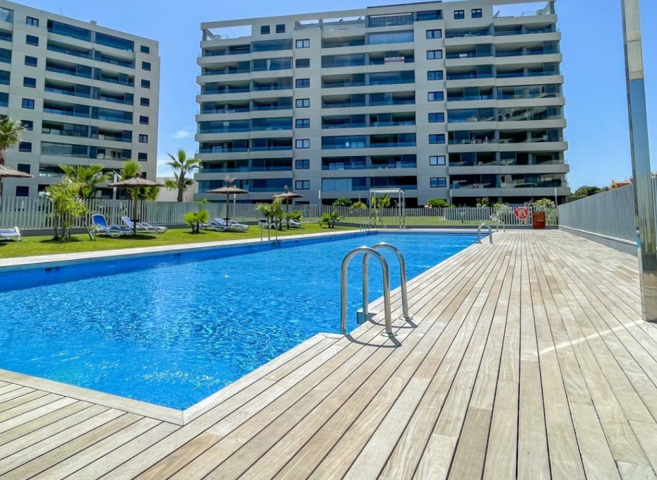 Reventa - Piso -
Orihuela Costa - Punta Prima