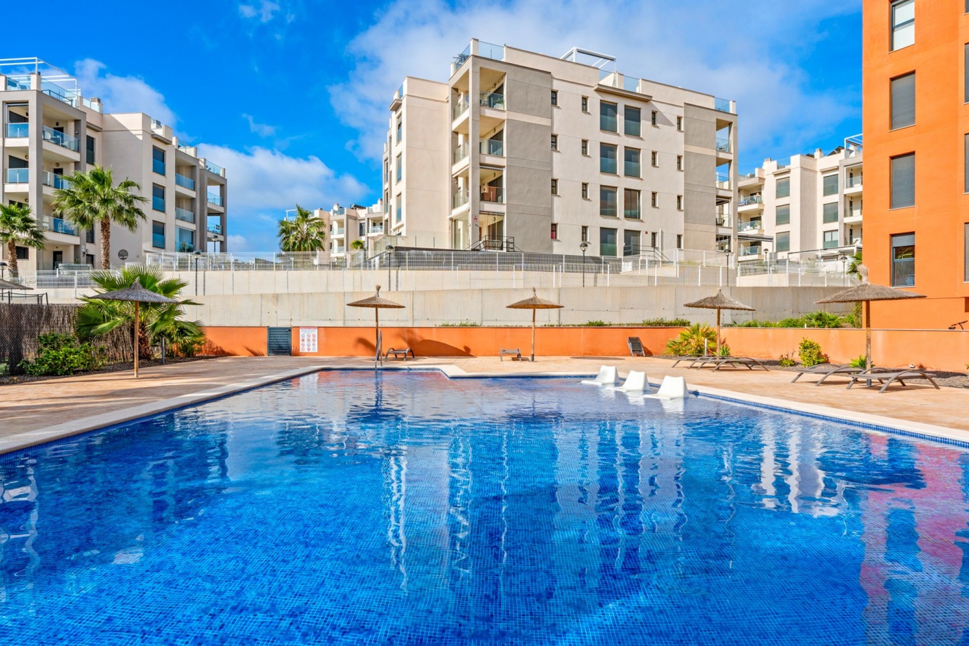 Reventa - Piso -
Orihuela Costa - Villamartín