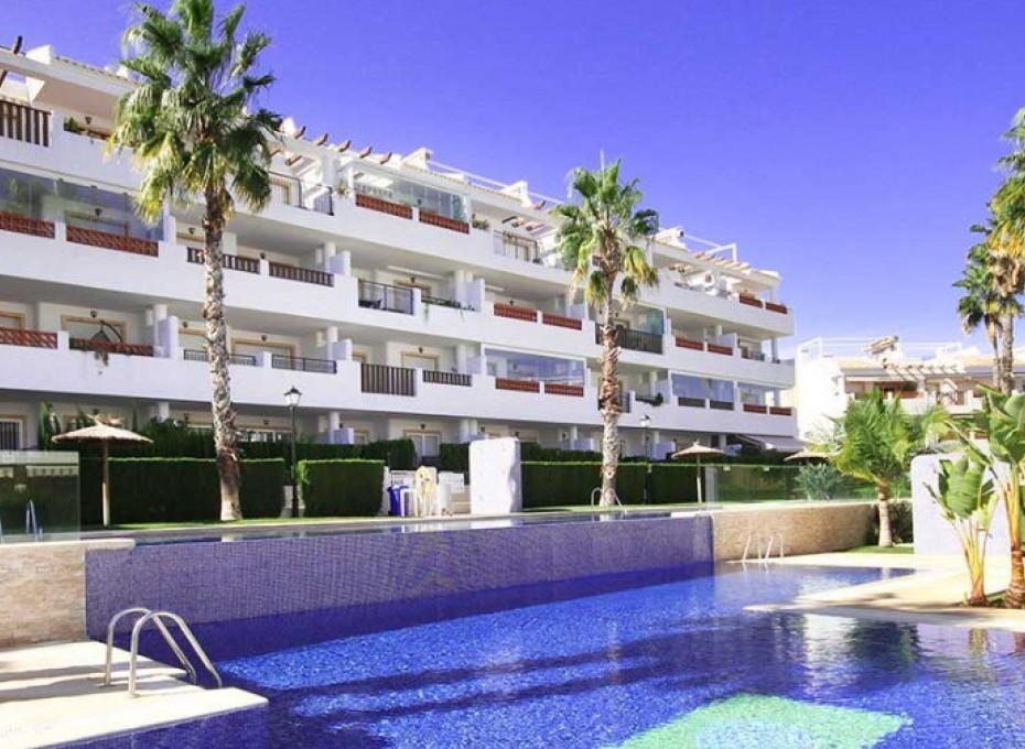 Reventa - Piso -
Orihuela Costa - Villamartín