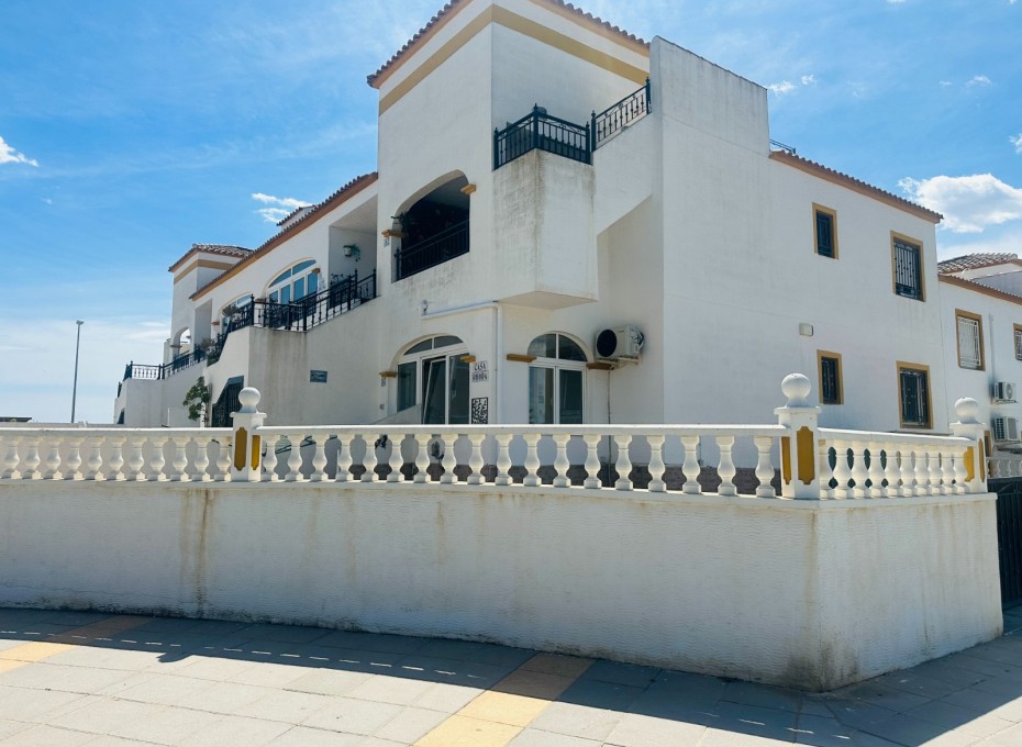 Reventa - Piso -
Orihuela - Entre Naranjos Vistabella