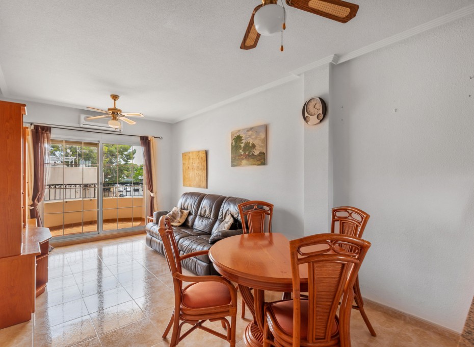Reventa - Piso -
Orihuela - Villamartin