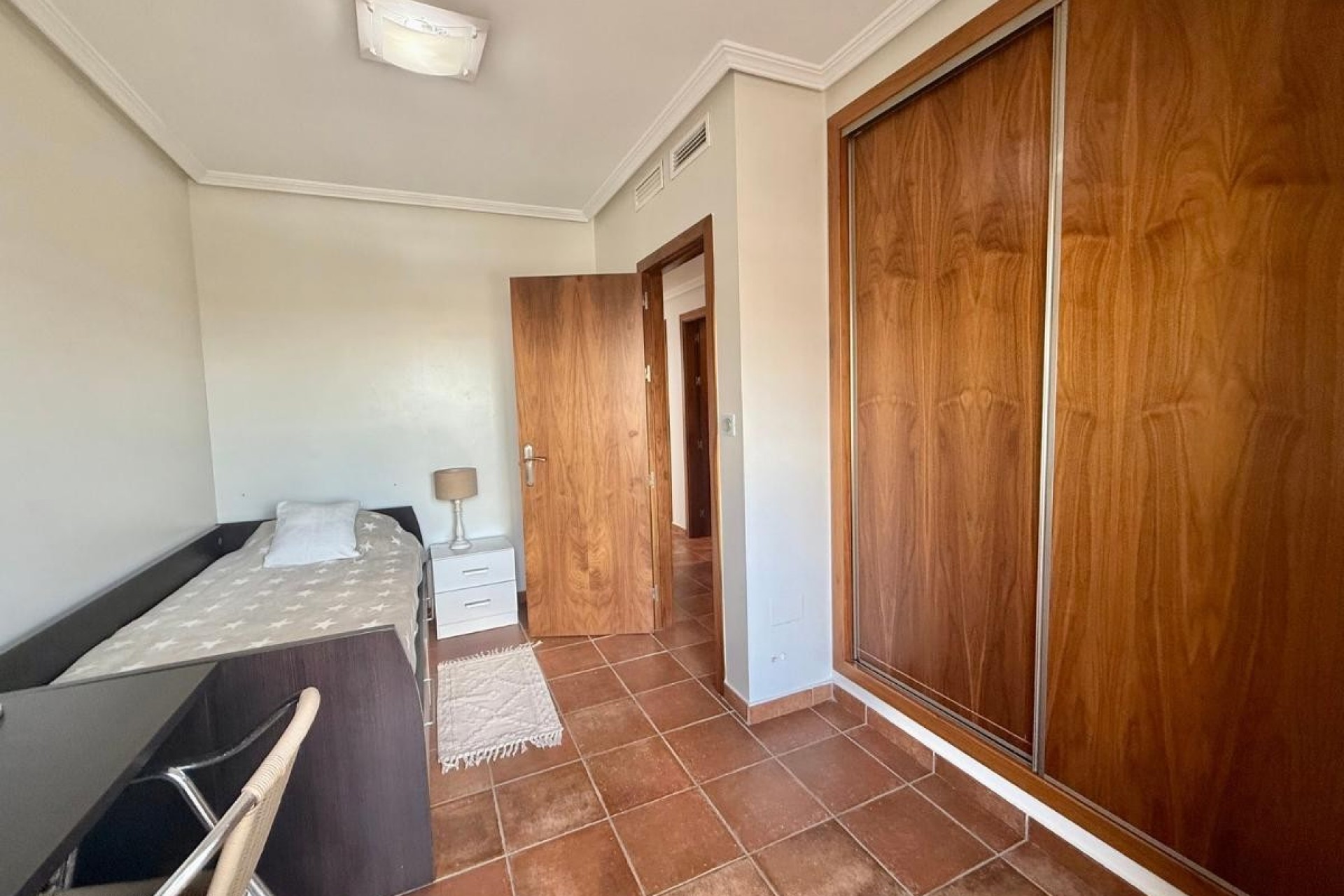 Reventa - Piso -
San Miguel de Salinas