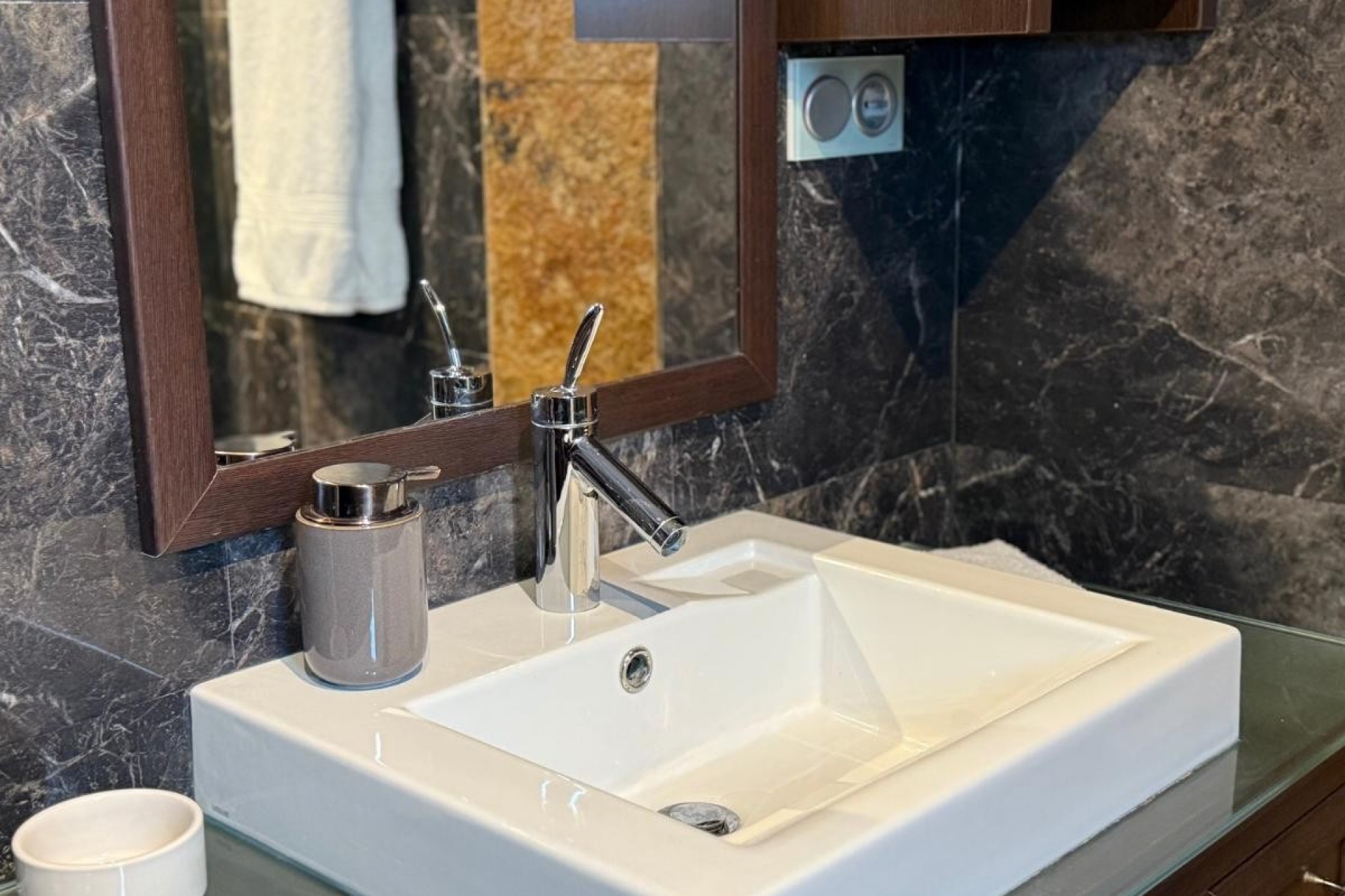 Reventa - Piso -
San Miguel de Salinas