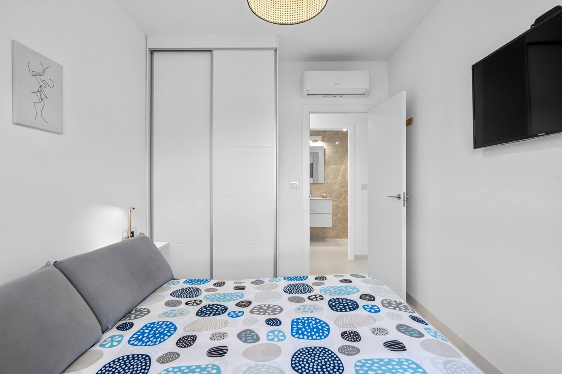 Reventa - Piso -
San Miguel de Salinas