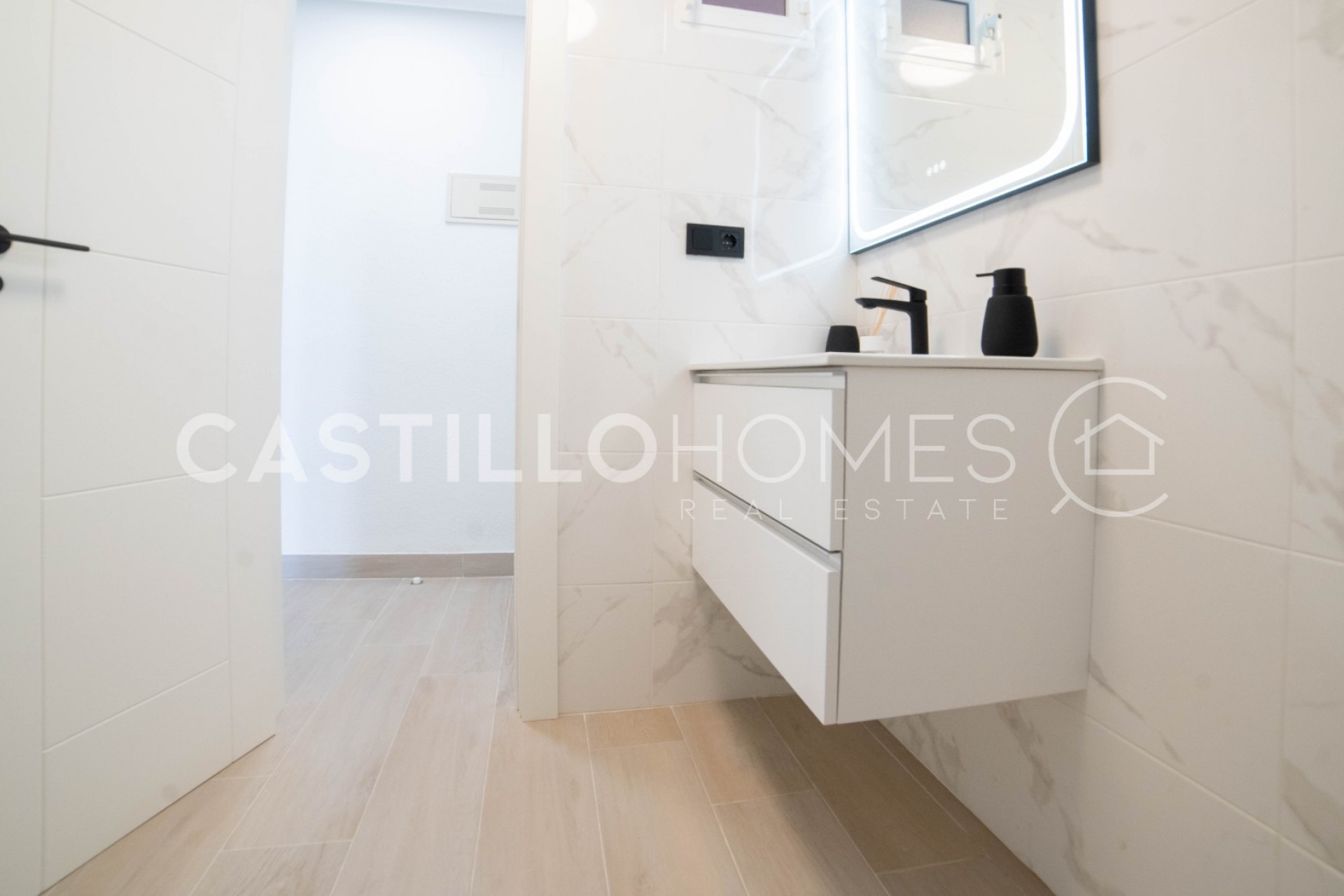 Reventa - Piso -
Torre del moro