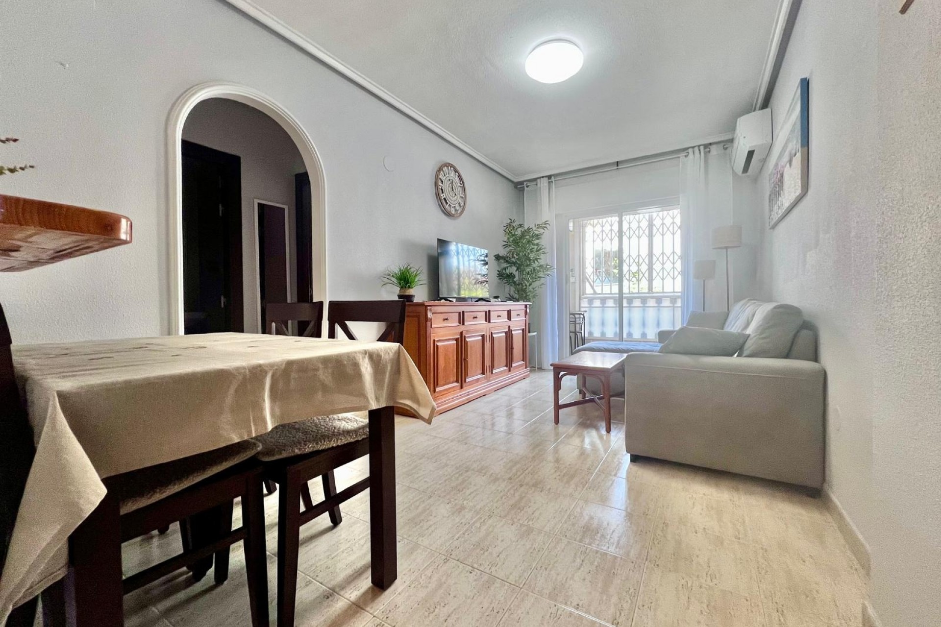 Reventa - Piso -
Torrevieja - Acequion