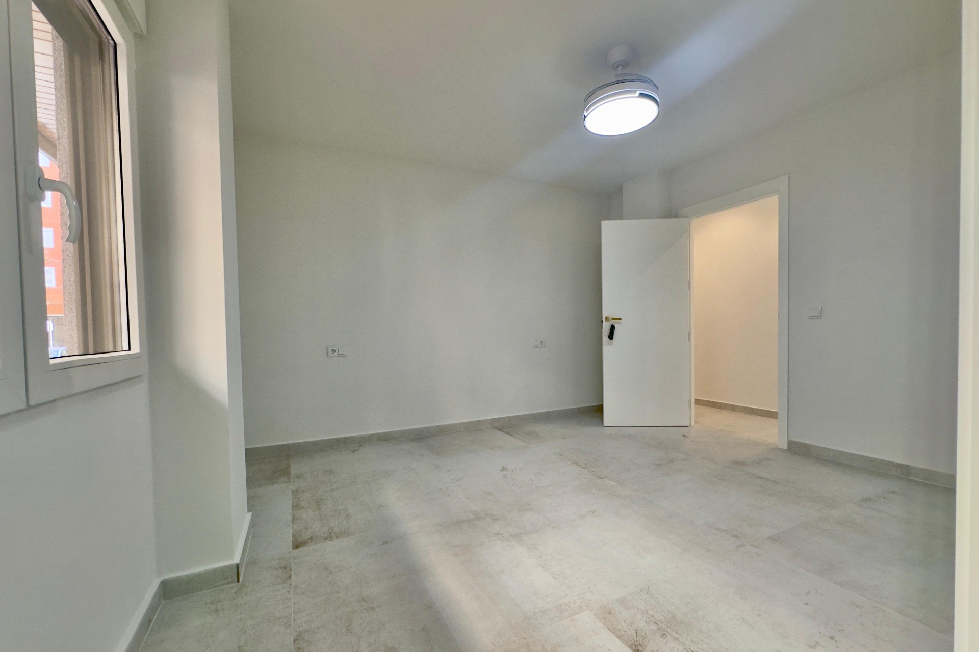 Reventa - Piso -
Torrevieja - Acequion