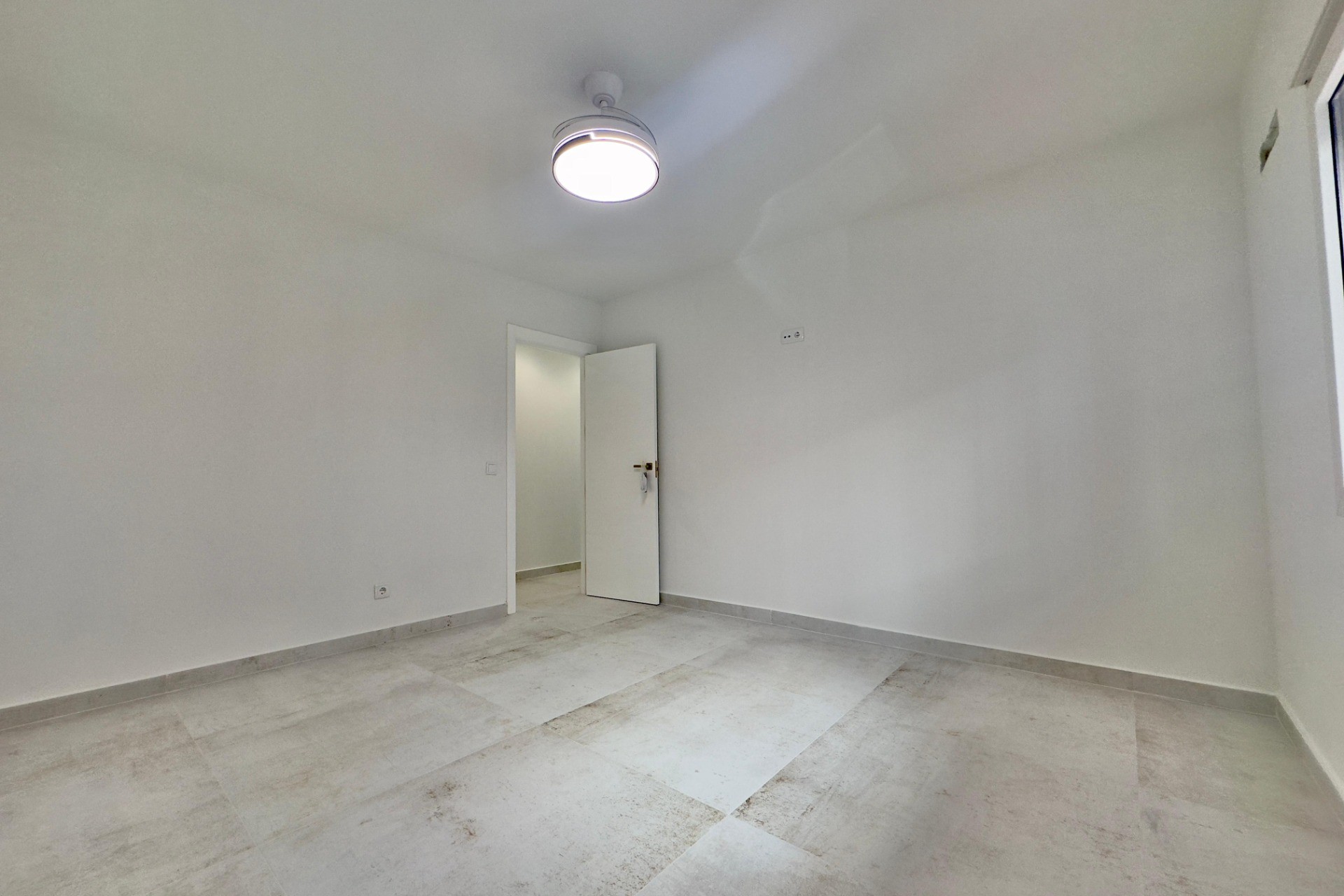 Reventa - Piso -
Torrevieja - Acequion
