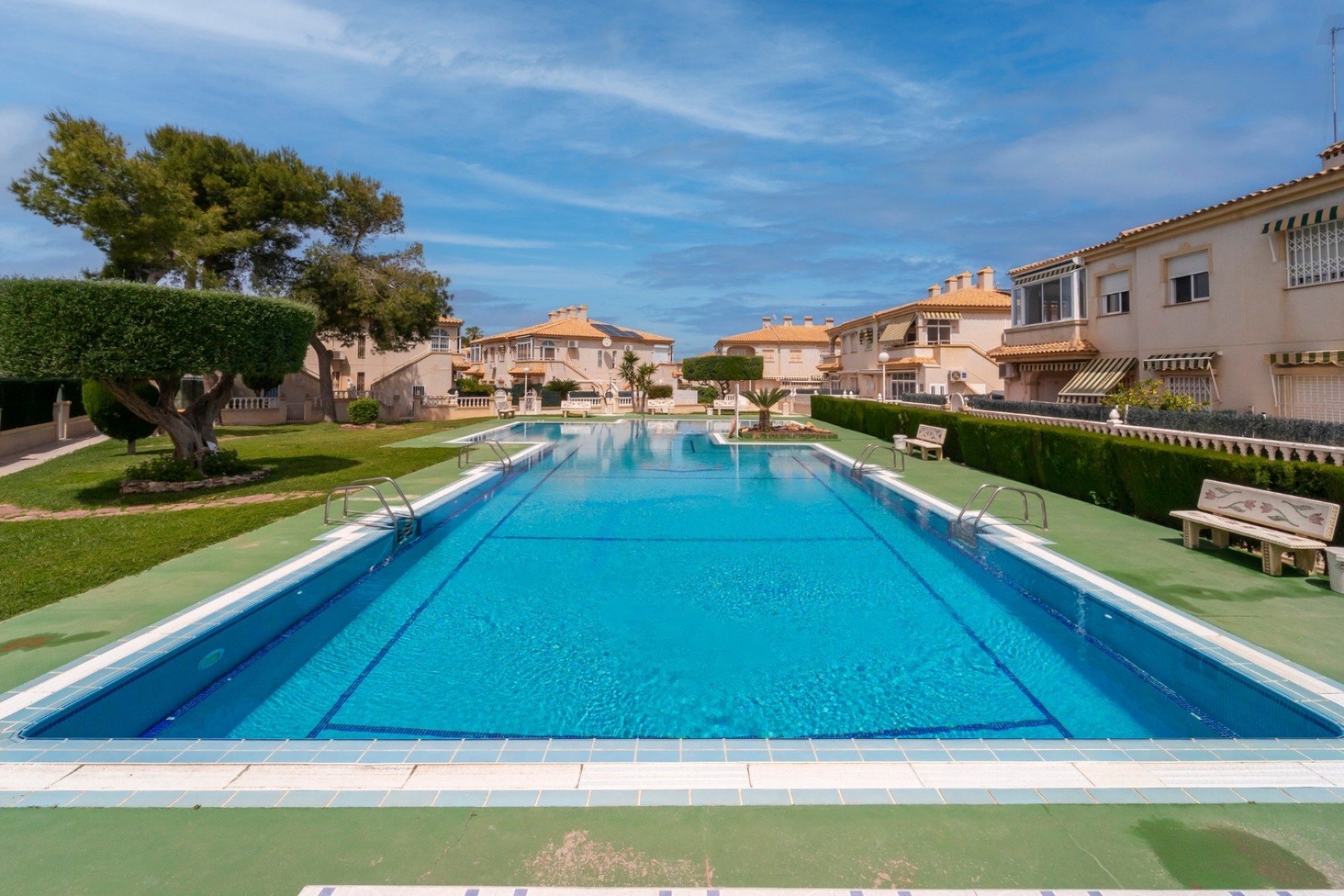 Reventa - Piso -
Torrevieja - Aguas Nuevas