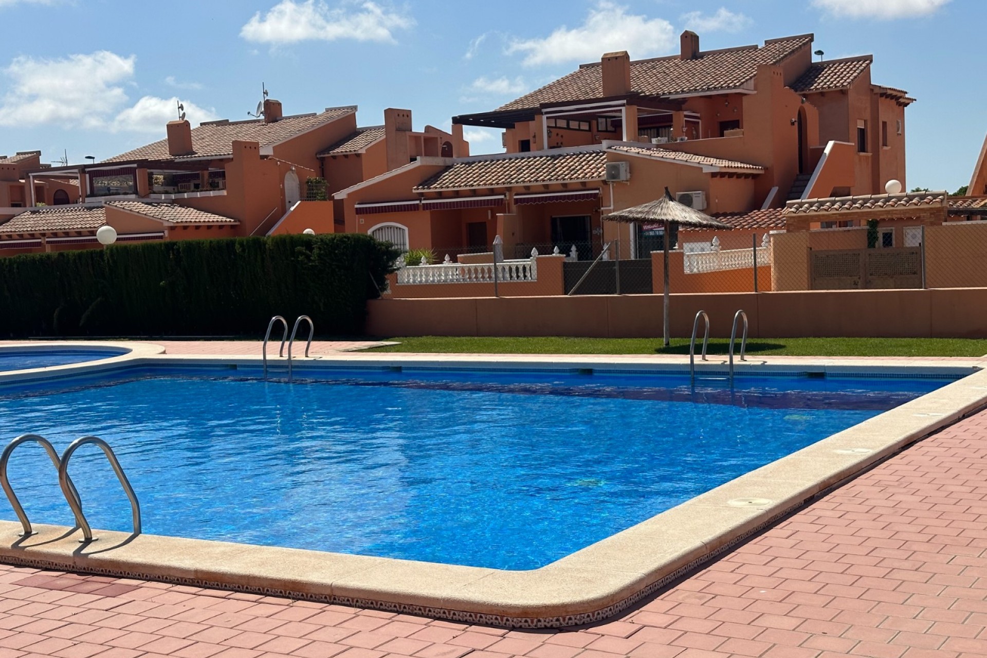 Reventa - Piso -
Torrevieja - Aguas Nuevas
