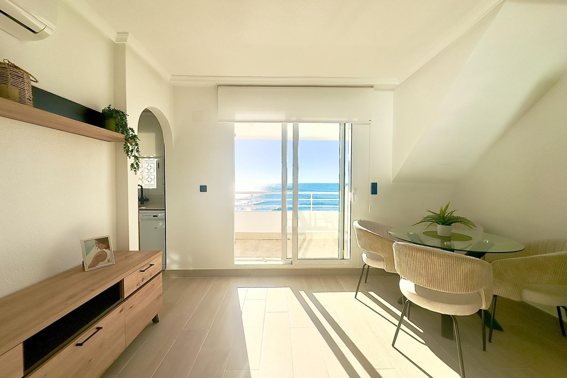 Reventa - Piso -
Torrevieja - Cabo Cervera