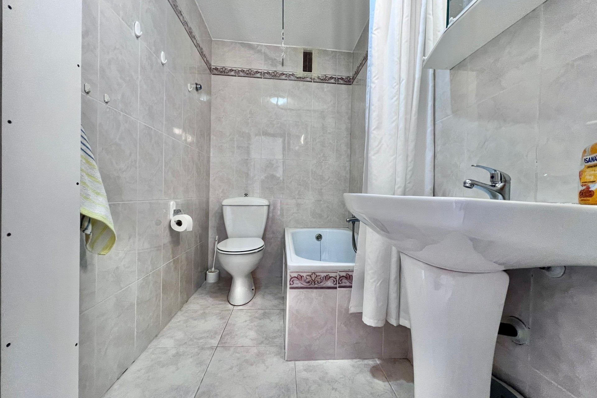 Reventa - Piso -
Torrevieja - Cabo Cervera