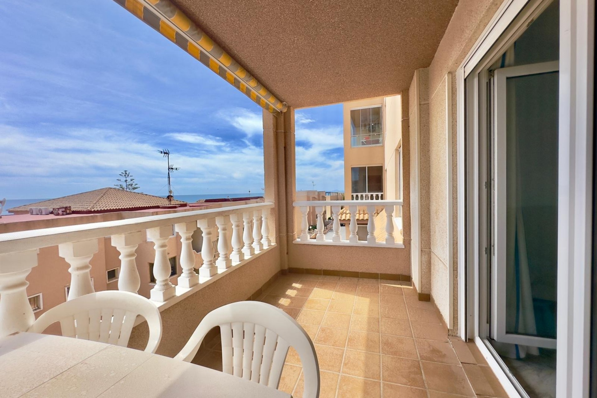 Reventa - Piso -
Torrevieja - Cabo Cervera