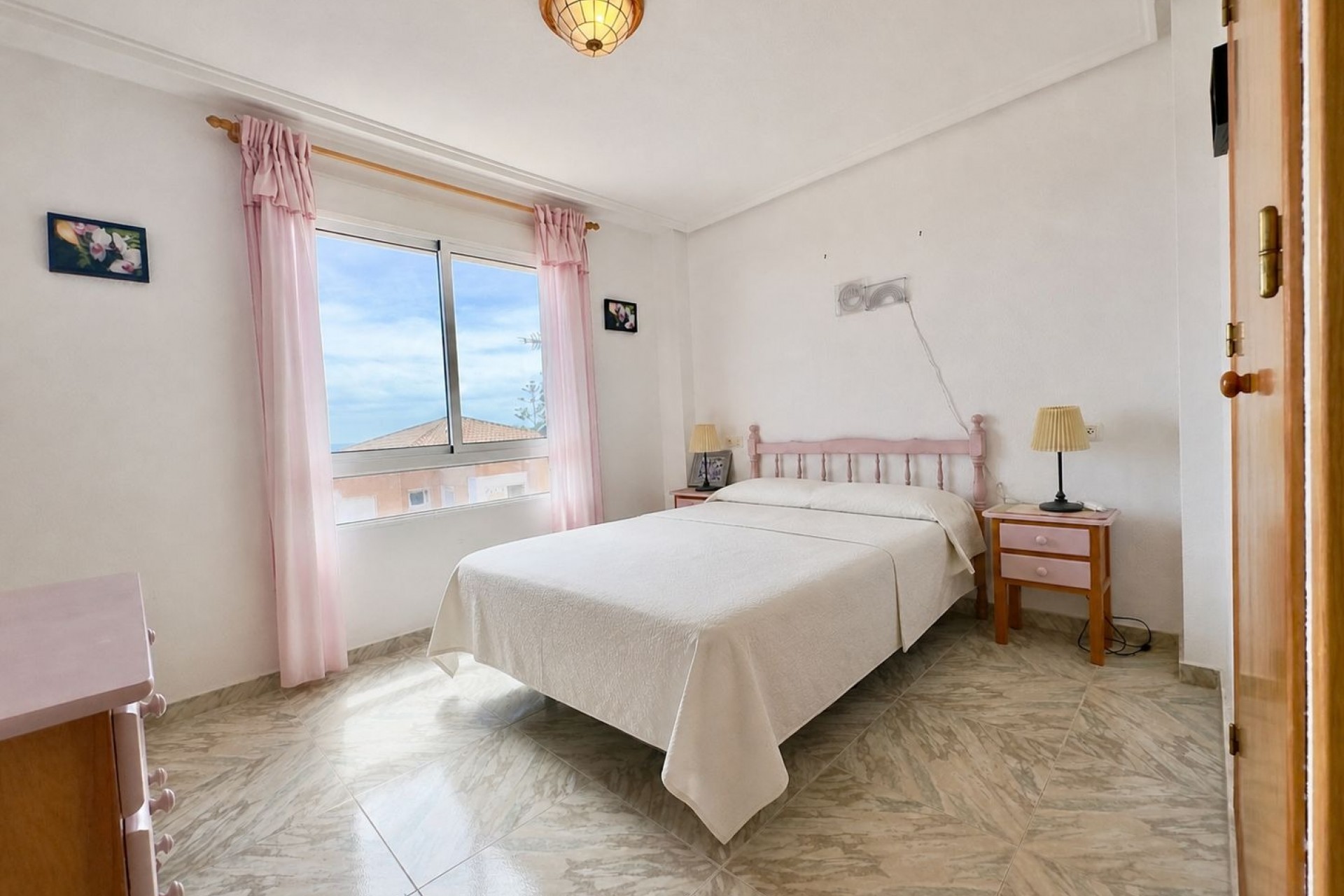 Reventa - Piso -
Torrevieja - Cabo Cervera