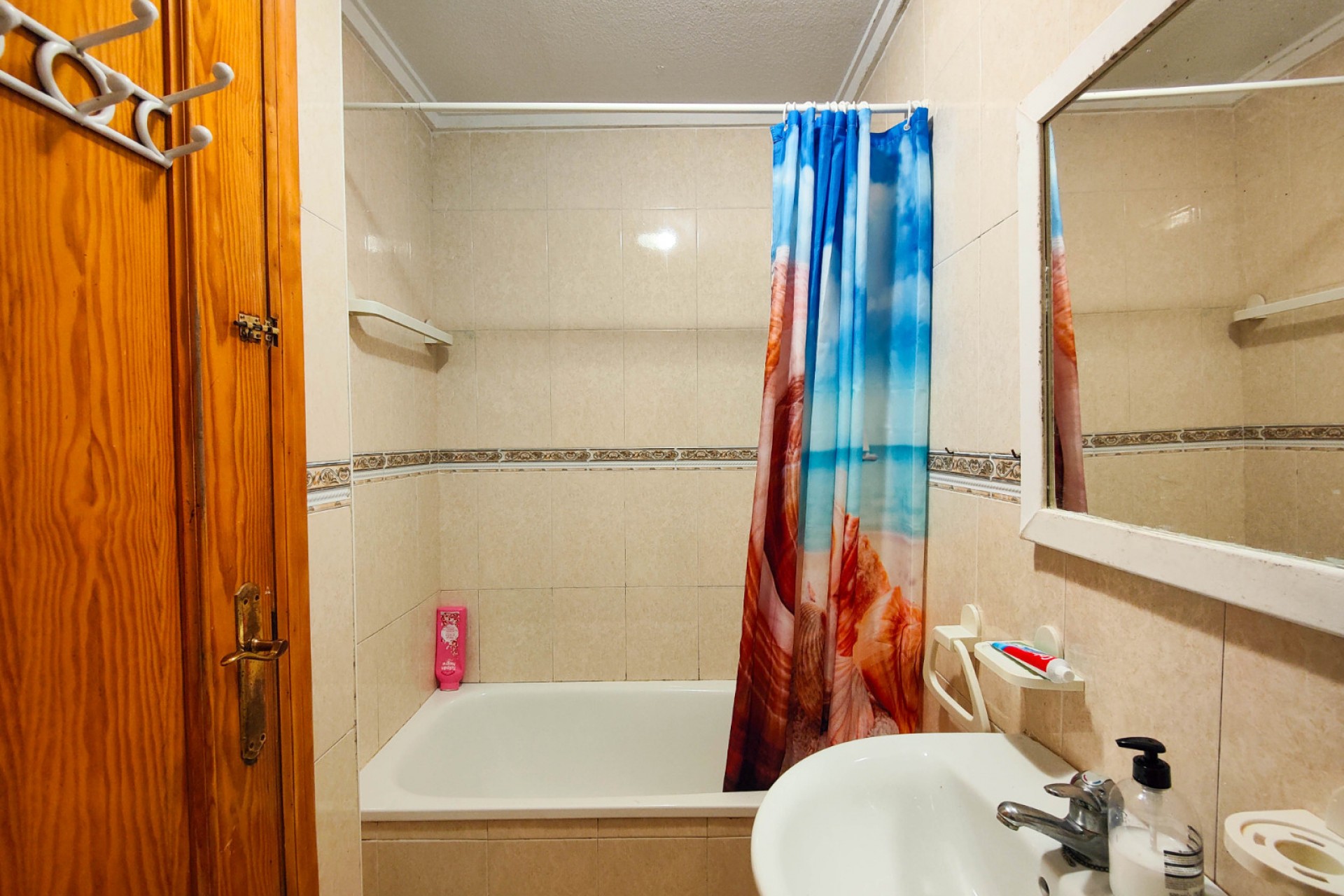 Reventa - Piso -
Torrevieja - Center
