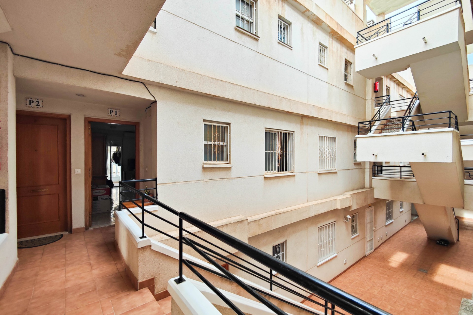 Reventa - Piso -
Torrevieja - Center